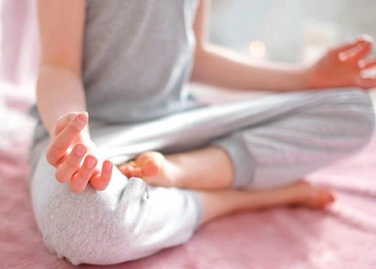 Sự thay đổi chu kỳ kinh nguyệt tự nhiên ở phụ nữ trong độ tuổi sinh sản